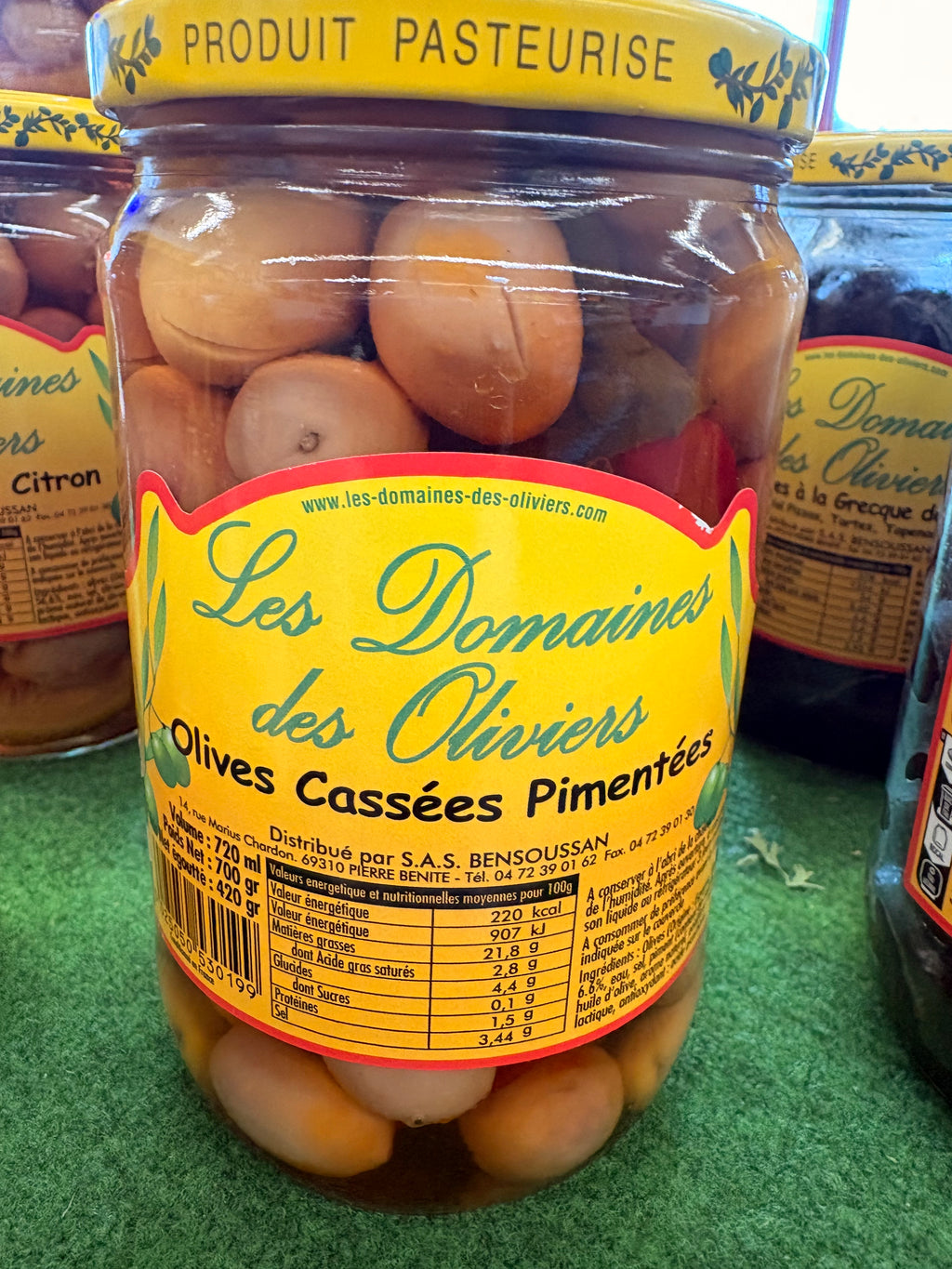 Olives cassées pimentées pot de 420 grs net