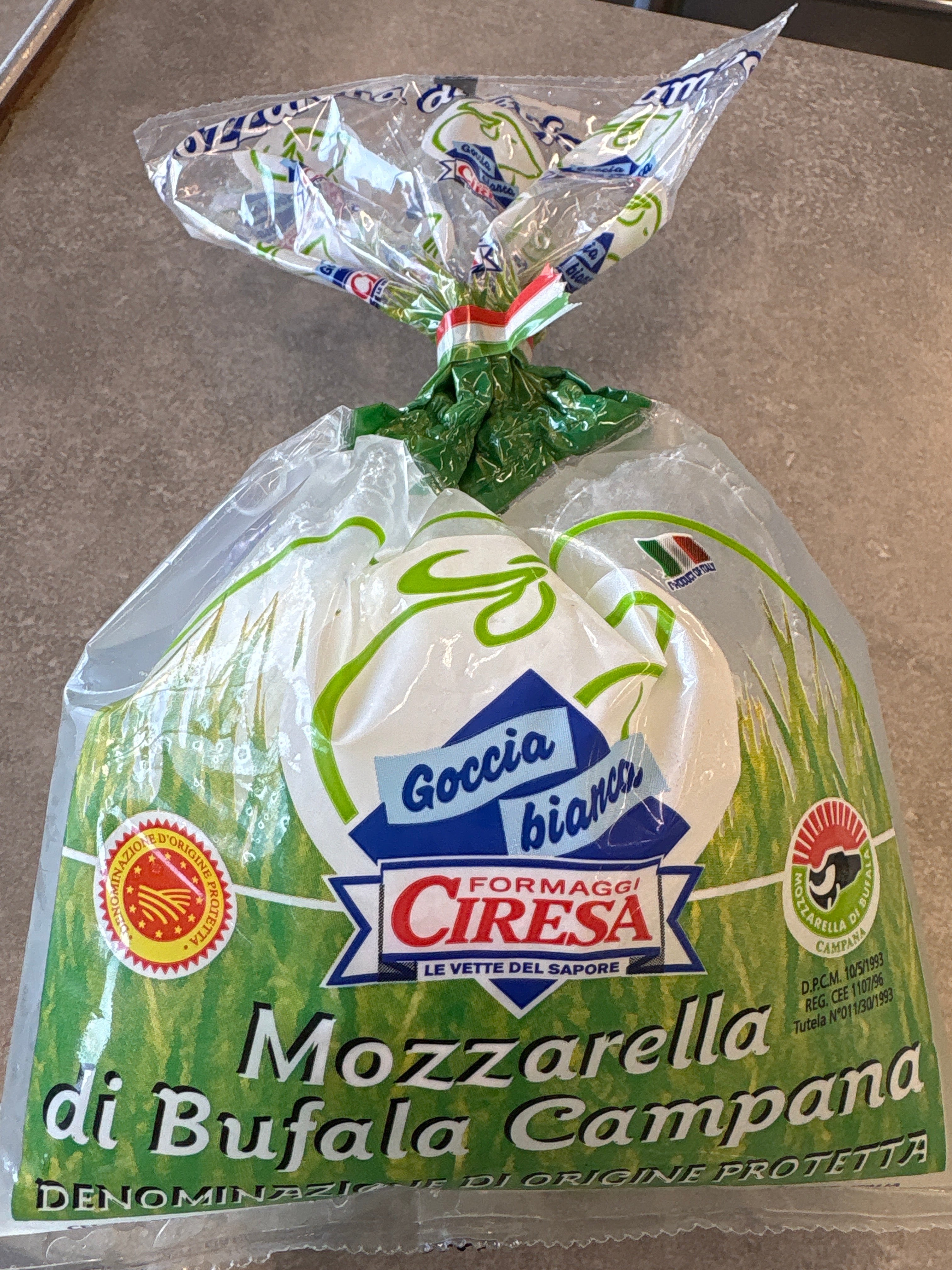 Mozzarella di buffala